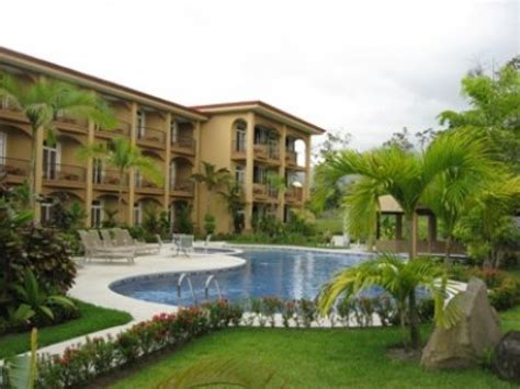 hotels near magic mountain los angeles